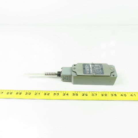 Allen Bradley 802T-WST Ser 1 Limit Switch 600VAC 3-1/2" Coil Spring