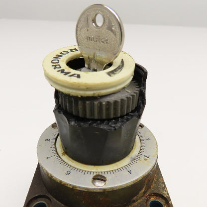 Rexroth 2 FRM 5-32/3 Q 2 Way Flow Control Valve Broken Knob