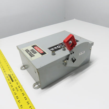 General Electric NP1578000F 600VAC 30A Fusible Safety Disconnect Switch 20HP