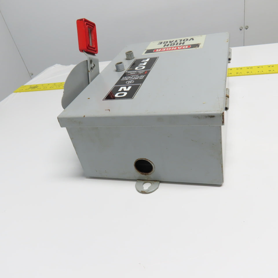 General Electric NP1578000F 600VAC 30A Fusible Safety Disconnect Switch 20HP