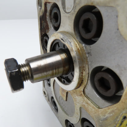 Sauer Sundstrand TFP100/3.8 D SC01/6K Rotary Hydraulic Pump