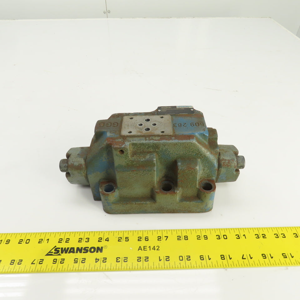 Mannesmann Rexroth 4WEH22J70/6EW110N9 Hydraulic Directional Control Valve