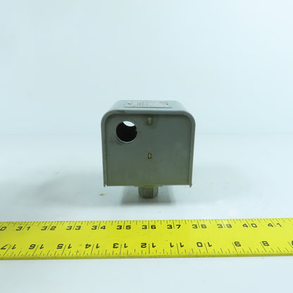 Cutler Hammer 10007H33B 5-200PSI Pressure Switch 600VAC 175 On/ 145 Off