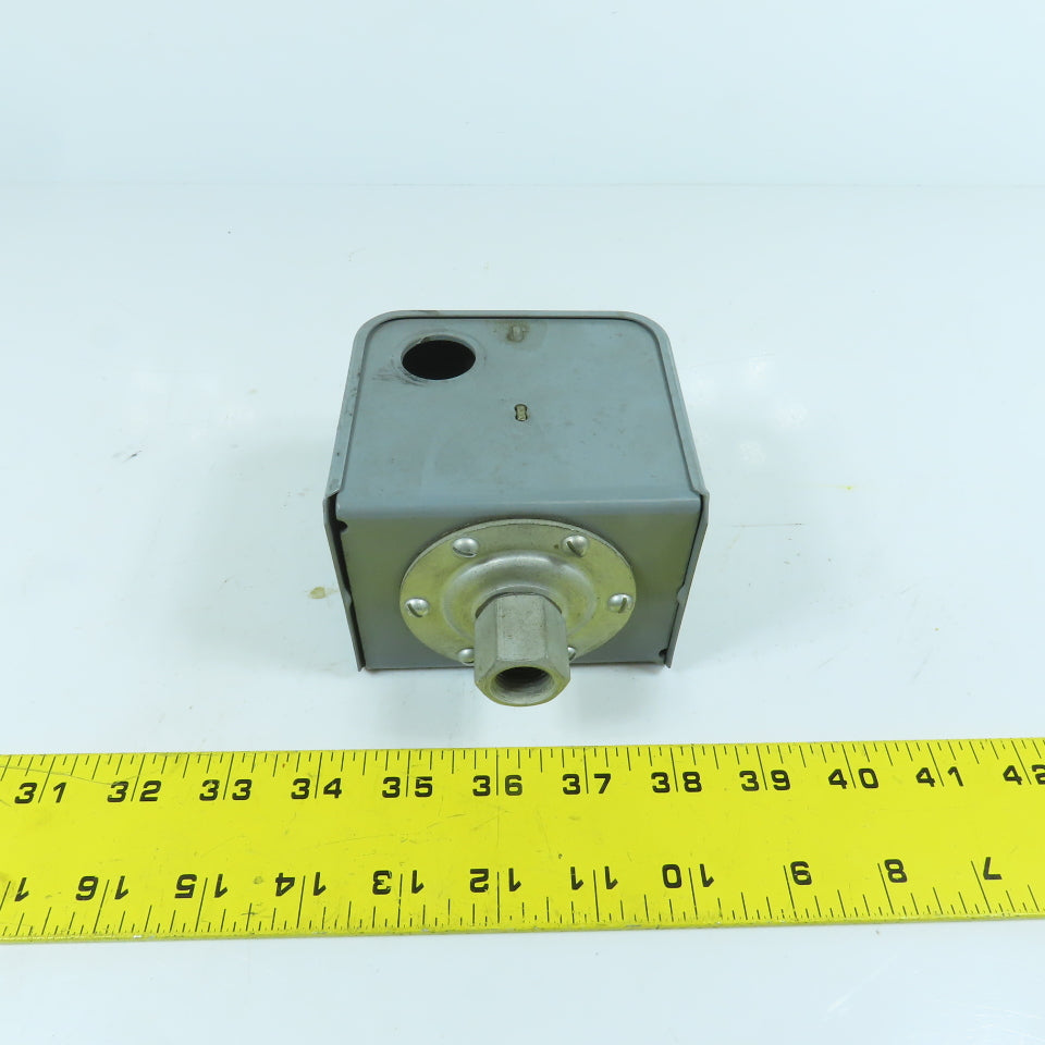 Cutler Hammer 10007H33B 5-200PSI Pressure Switch 600VAC 175 On/ 145 Off