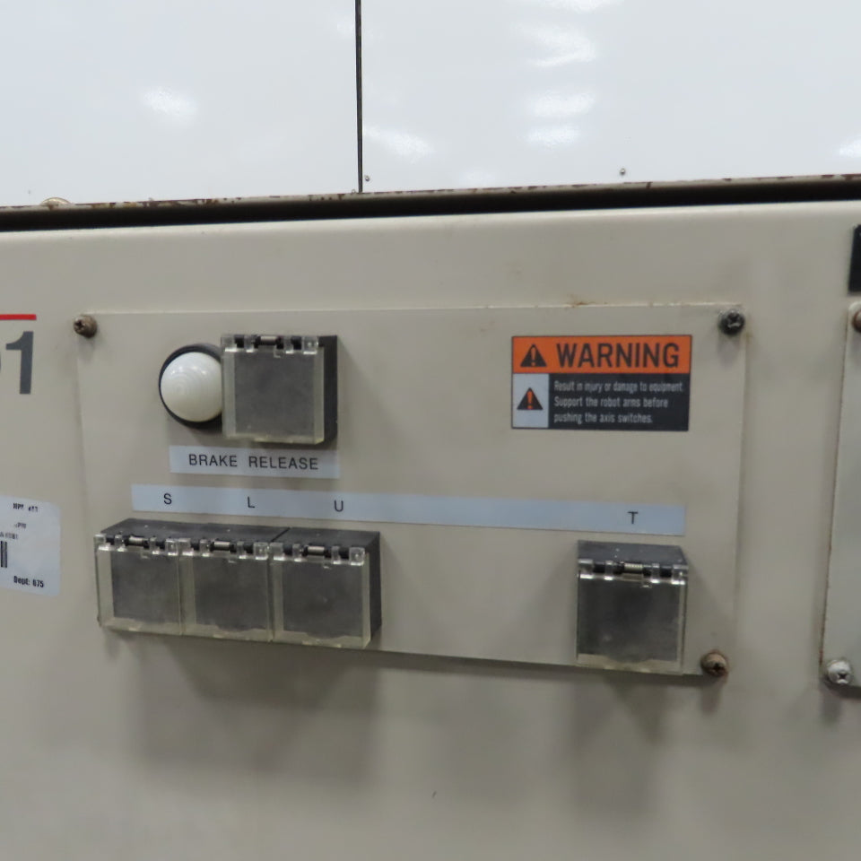 Yaskawa ERCR-SP100-RB10 Yasnac Motoman XRC 2001 Robot Controller 480V 3PH