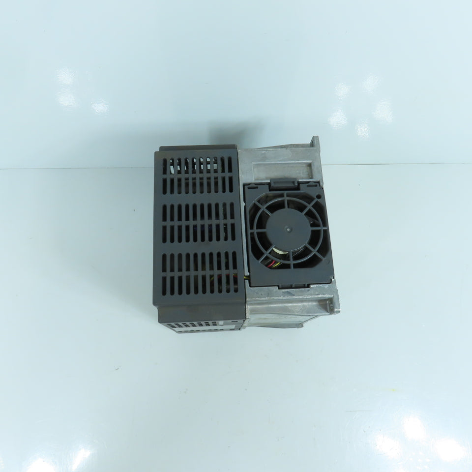 Mitsubishi FR-E740-040-NA E700 1.5kW 2HP VFD Inverter Drive 380-480V 3PH 4.0A