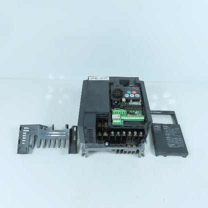 Mitsubishi FR-E740-026-NA E700 0.75kW 1HP VFD Inverter Drive 380-480V 3PH 2.6A