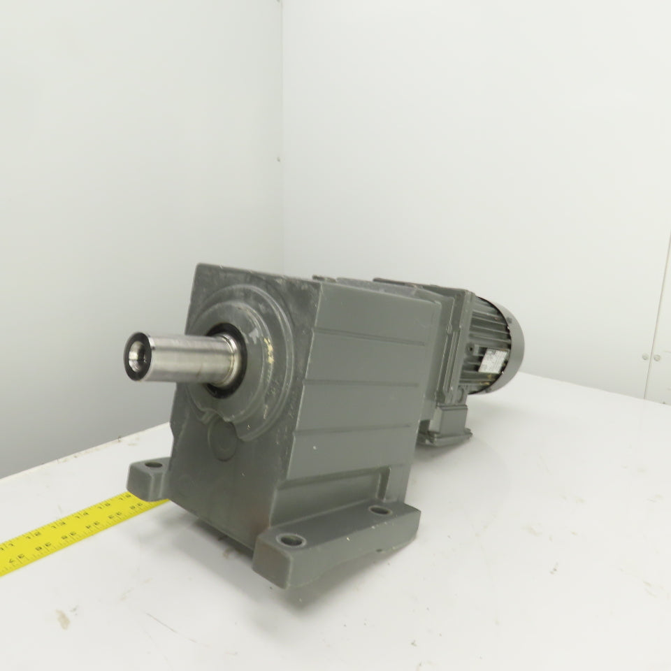 Lenze GST07-3M VBR 080C42 97.708 Ratio 0.1.30kW Inline Gear Motor 17.4RPM 3PH