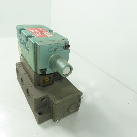 Numatics 554JA43DO Pneumatic Air Pilot Valve W/Manifold 150PSIG 554JA402O