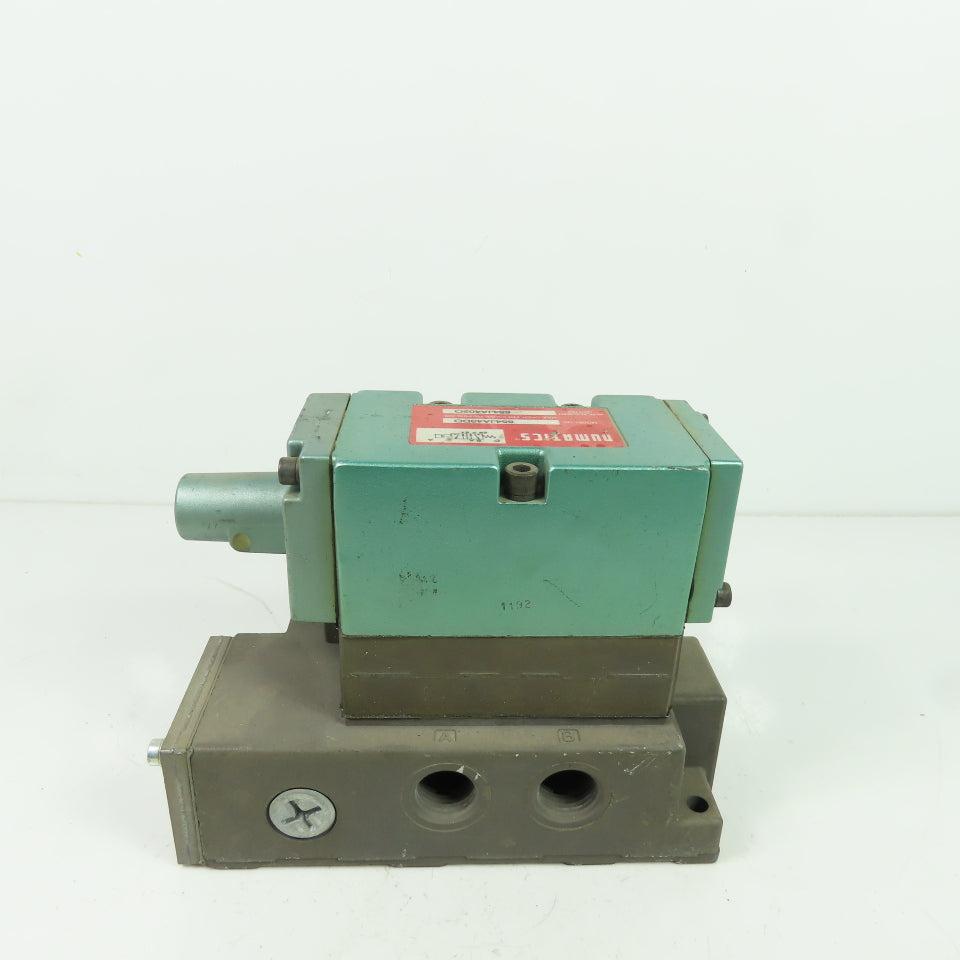 Numatics 554JA43DO Pneumatic Air Pilot Valve W/Manifold 150PSIG 554JA402O