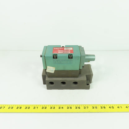 Numatics 554JA43DO Pneumatic Air Pilot Valve W/Manifold 150PSIG 554JA402O