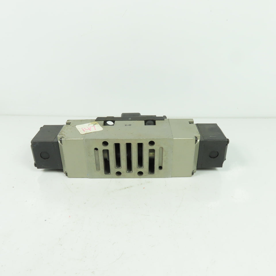 SMC VP7-8-FG-D Pneumatic Solenoid Valve 24VDC