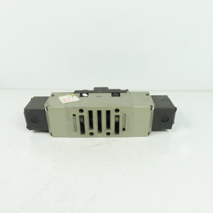 SMC VP7-8-FG-D Pneumatic Solenoid Valve 24VDC