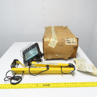 Fostoria DKL-40VA-QH-A DKL-QH Docklight QH 40" Reach Light 120VAC 10A