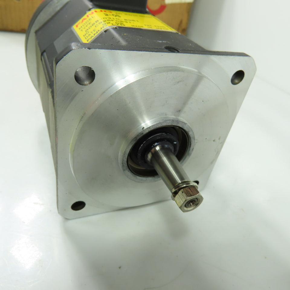 Fanuc 2-0S 3Ph 90V AC Servo Motor 2.2A 8-Pole 3000RPM 1.0 Nm W/Encoder (NEW)