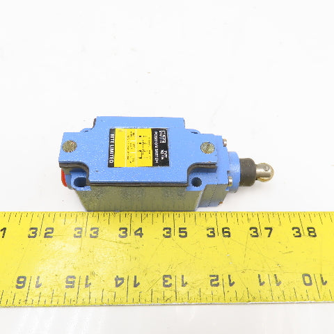 MTE 762-105 300V Roller Plunger Limit Switch