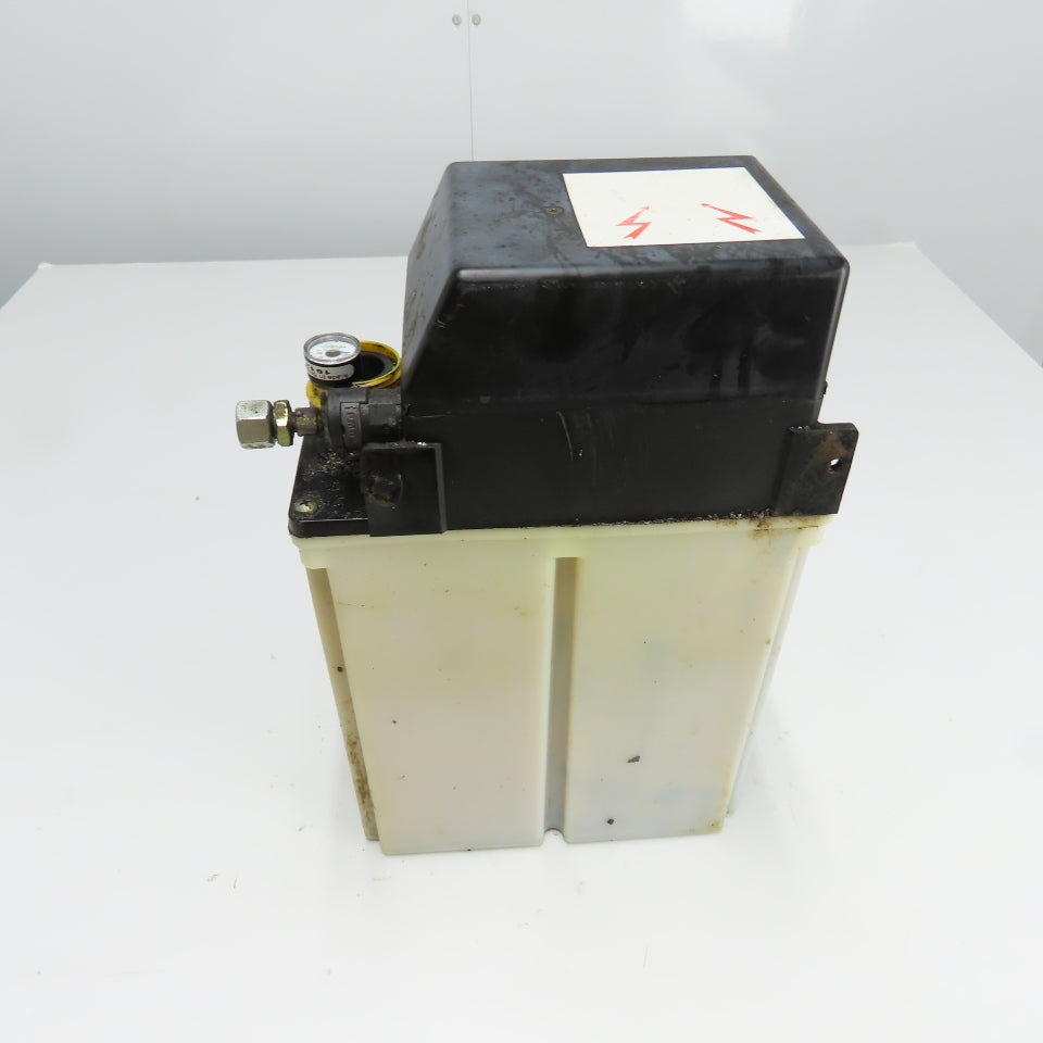 ILC CME Lubrication Pump Nylon Tank 6 Liter 115/230V 0.75A 50/60Hz