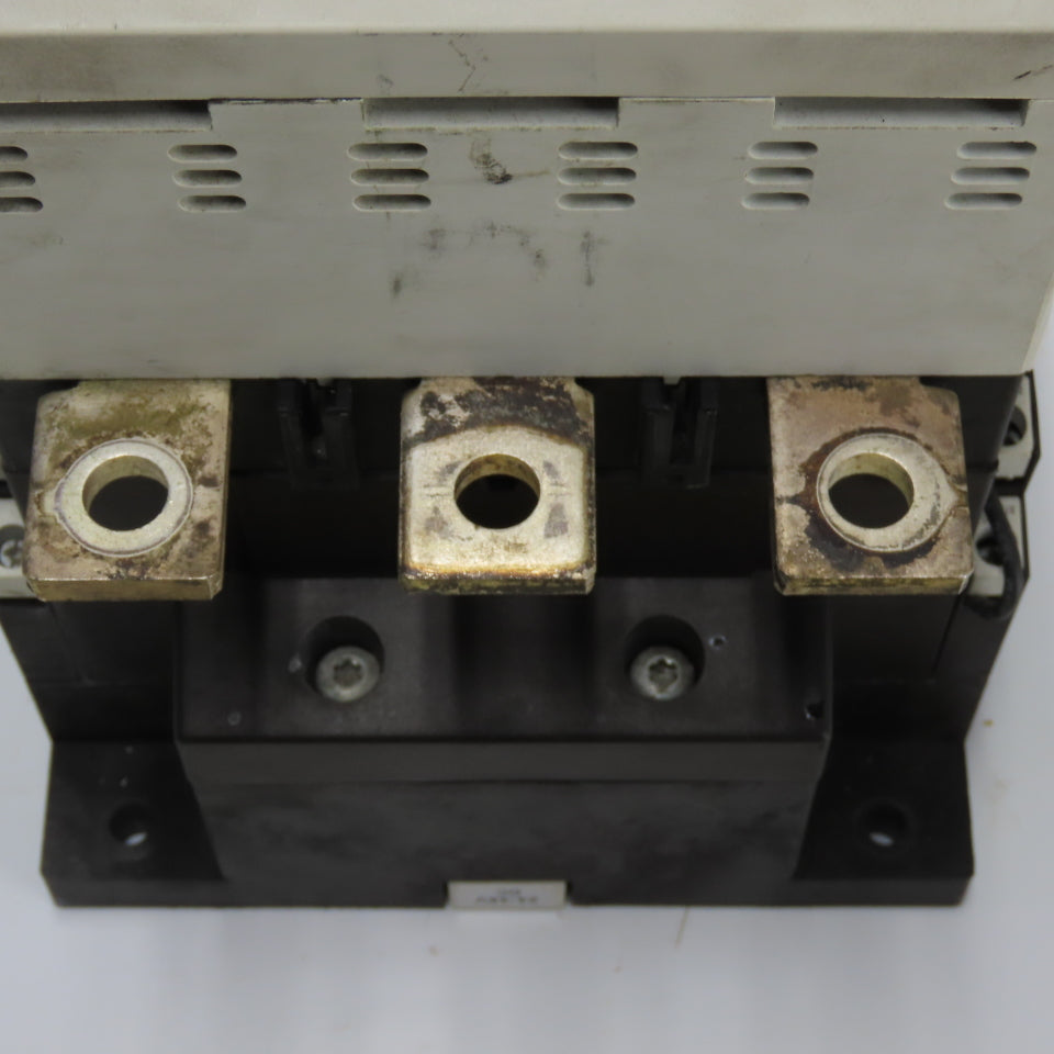 Eaton XTCE400M 400Hp 3Ph Contactor 600VAC 450A 24-48VDC Coil