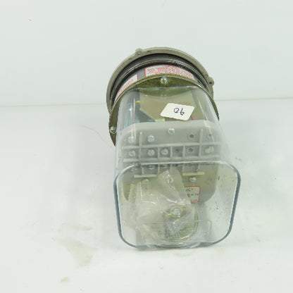 Dwyer Photohelic Gage 120VAC 0-2" Of Water 25PSI