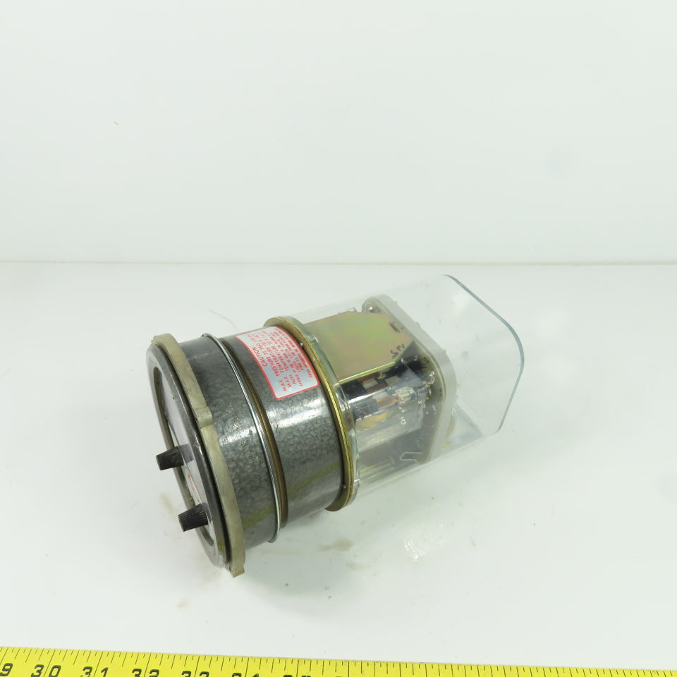 Dwyer Photohelic Gage 120VAC 40-90" Of Water 25PSI