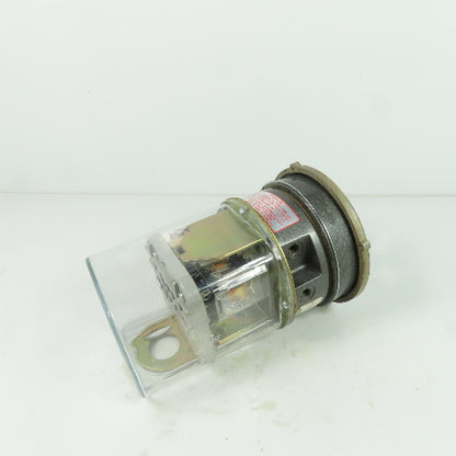 Dwyer Photohelic Gage 120VAC 40-90" Of Water 25PSI