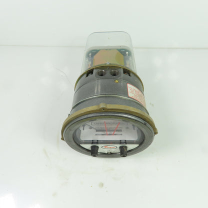Dwyer Capsu-Photohelic Gage 120VAC 0-40 LBS Per Sq In 500PSI