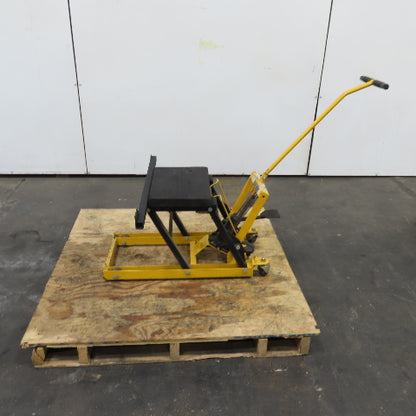 Central Hydraulics 1500LB Manual ATV/Motorcycle Lift 4-1/2"Min -16" Max Lift