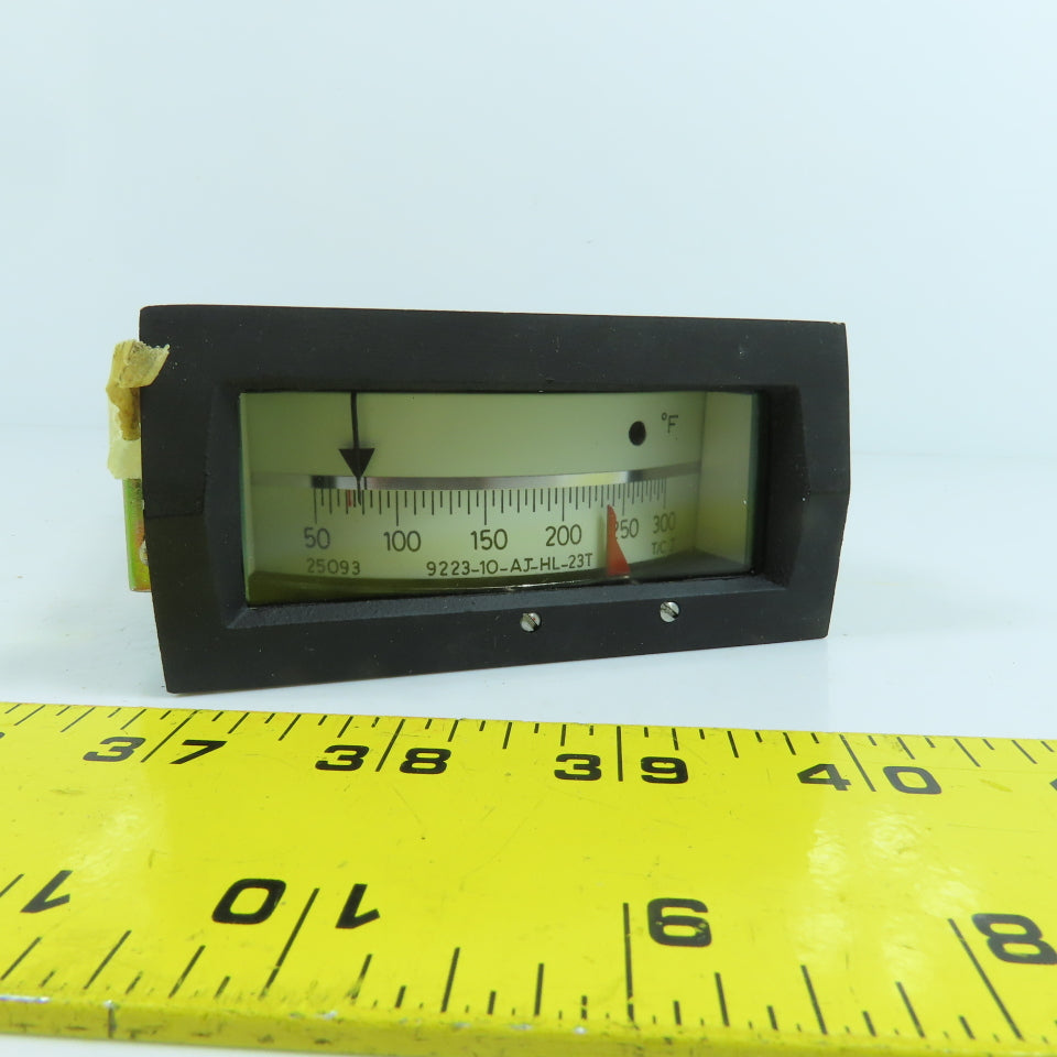 Versatile 9223-10-AJ-HL-23T Panel Mount Temperature Gauge 50-300°F