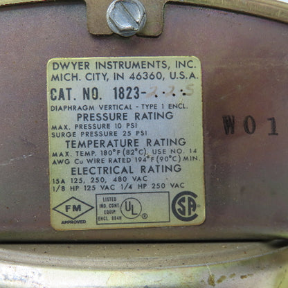 Dwyer Cat 1823-2-2-5 Pressure Switch 10 PSI 125-480V Lot Of 2