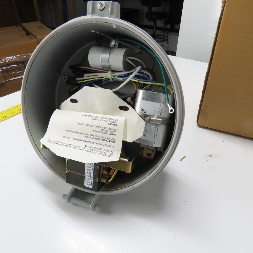 AZZ Rig-A-Lite SAF15S04RGG Hazardous Location Lighting Fixture HPS 120-277V