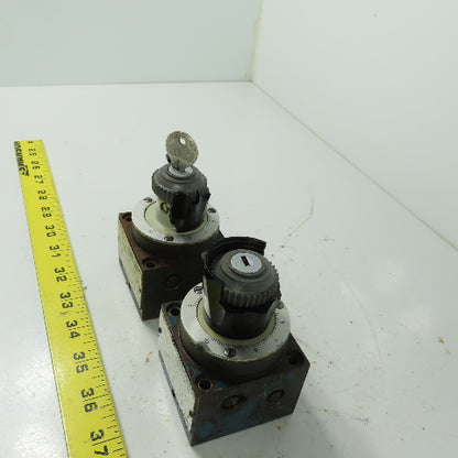 Rexroth 2 FRM 5-32/3 Q Keyed Hydraulic Flow Control Valve Parts/Repair Lot Of 2