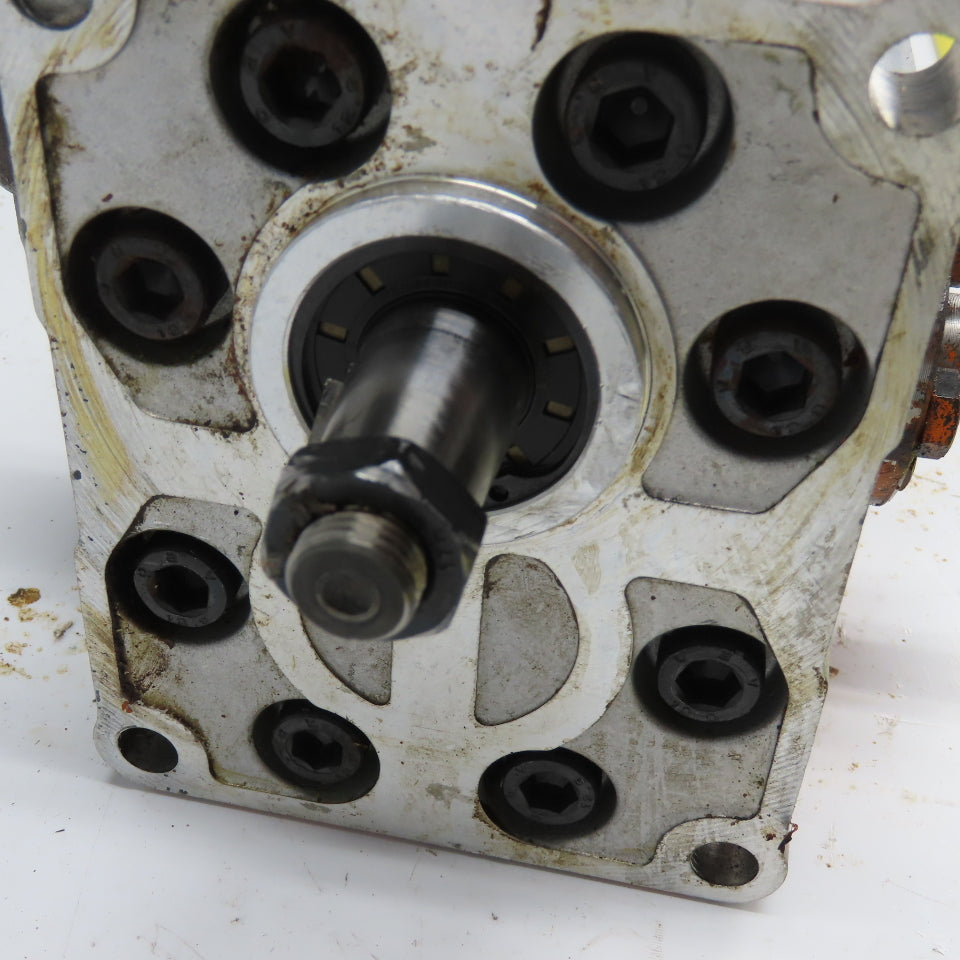 Sauer Sundstrand SNP3/26 D C041/5D Aluminum Hydraulic Gear Oil Pump TRP100/3.8 D