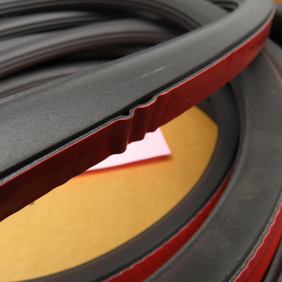Clean Seal JR2828B-ST-100 7/8" x 1" Tall EPDM Self Adhesive Automotive D Seal