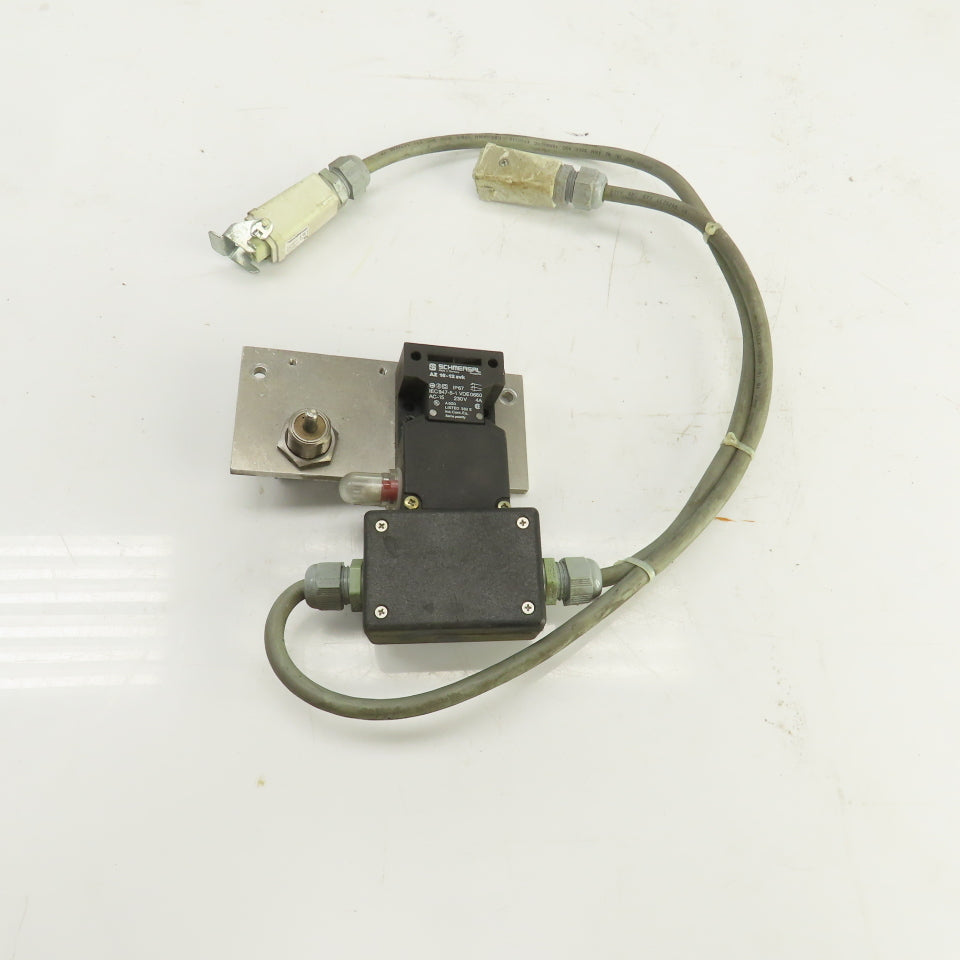 Schmersal AZ16-12ZVK Safety Interlock Switch 230V 4A (No Key) W/ Mounting Plate