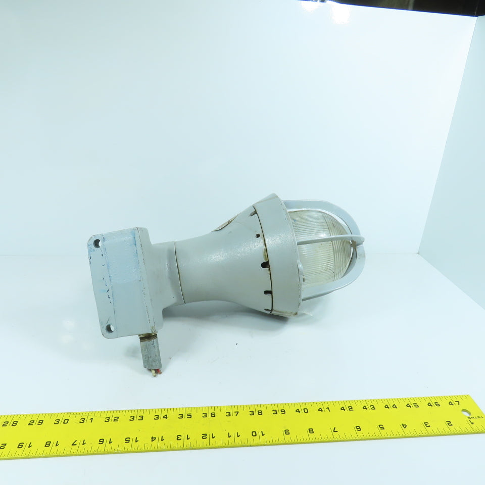 Crouse Hinds EVJ 104 M64 Explosion Proof Light Fixture 100 Watt 250V Max