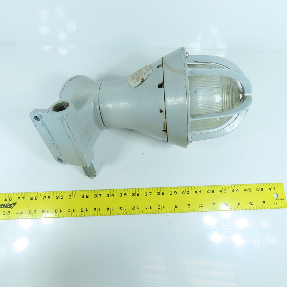 Crouse Hinds EVJ 104 M64 Explosion Proof Light Fixture 100 Watt 250V Max
