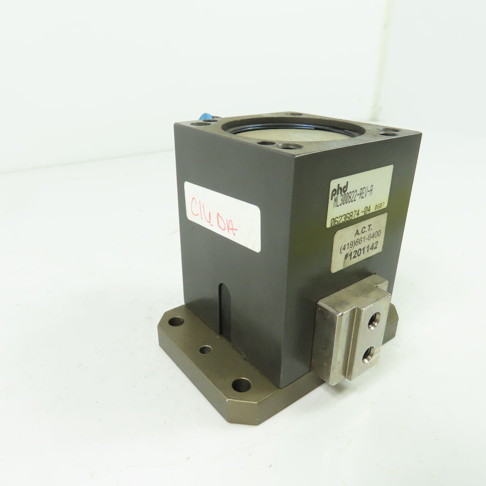 PHD ML300822-REV-A Miniature Pneumatic Gripper 06236874-04