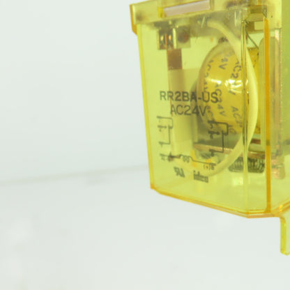 Idec RR2BA-US 8-Pin Relay 10A 120-240VAC Lot Of 4