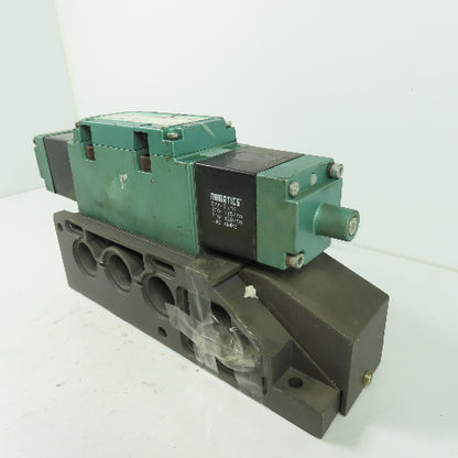 Numatics I35SS700K Pneumatic Solenoid Valve W/ Manifold 232PSI 120V .24A