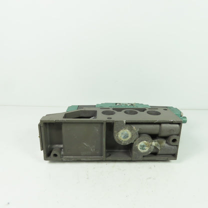 Numatics I35SS700K Pneumatic Solenoid Valve W/ Manifold 232PSI 120V .24A