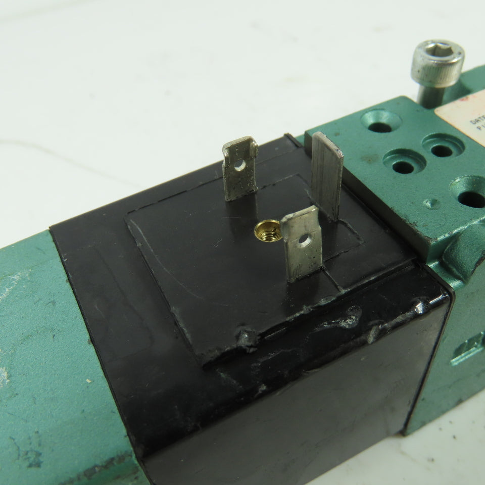 Numatics I12SS5002 Pneumatic Solenoid Valve 120V 50/60Hz Coil