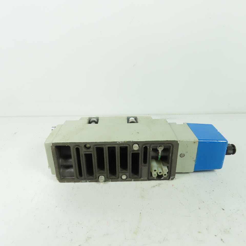 Numatics 123BA400MP14D61 Pneumatic Solenoid Valve 150PSIG 24VDC 4.0W