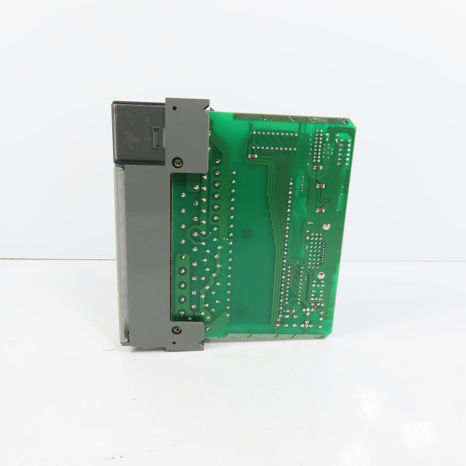 Allen Bradley 1746-OA16 Ser C SLC 500 Output Module (Clean) W/ Heatsink