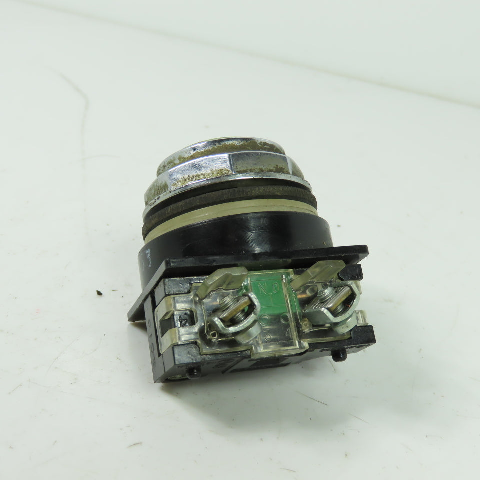 General Electric CR104P Momentary Contact Push Button Switch Green