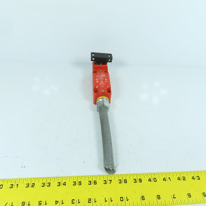 Allen Bradley 440K-MT55029 Ser C Safety Interlock Switch 10A 240V W/ Key