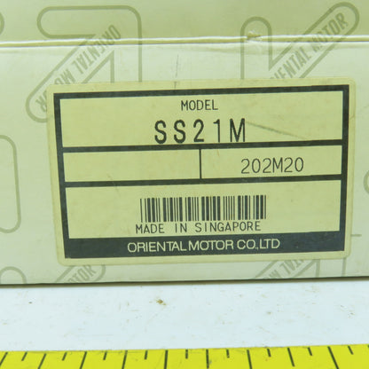 Oriental Motor SS21M Speed Control Pack & Socket 100VAC 1.5A W/ PAVR-20KY NEW