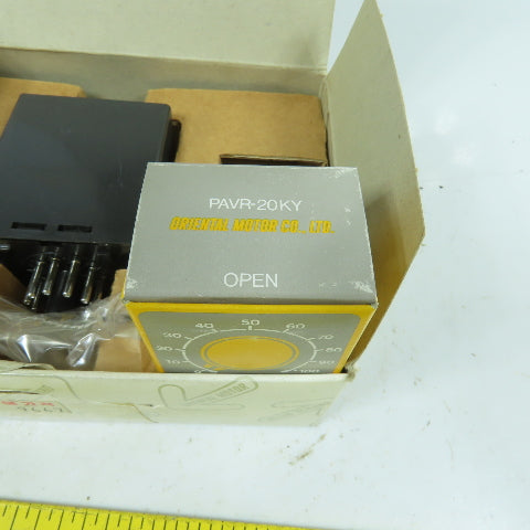 Oriental Motor SS21M Speed Control Pack & Socket 100VAC 1.5A W/ PAVR-20KY NEW
