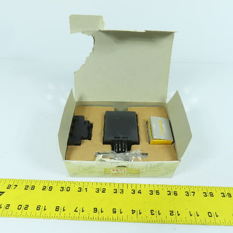 Oriental Motor SS21M Speed Control Pack & Socket 100VAC 1.5A W/ PAVR-20KY NEW