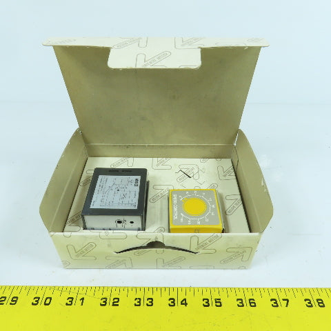 Oriental Motor SS21M Speed Control Pack & Socket 100VAC 1.5A W/ PAVR-20KY NEW