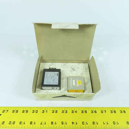 Oriental Motor SS21M Speed Control Pack & Socket 100VAC 1.5A W/ PAVR-20KY NEW